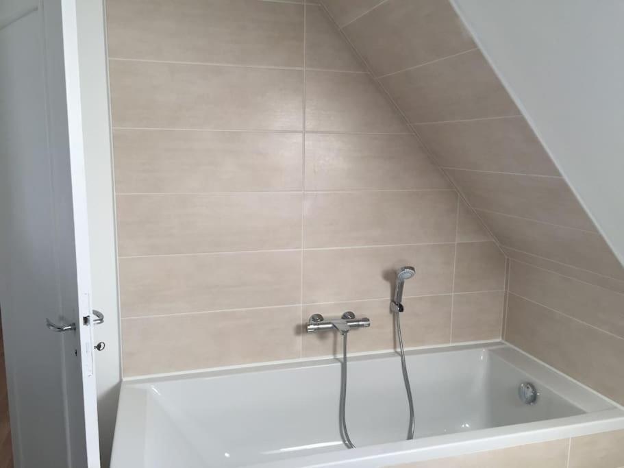 Maison De Vacances A Carantec Centre - 4 Chambres 외부 사진